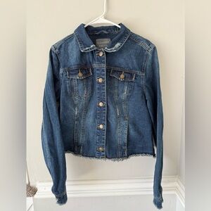 Alexander‎ Jordan distressed women’s jean jacket